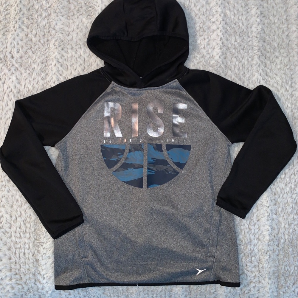 ⭐️3/$30⭐️ EUC Old Navy active hoodie for boys size M